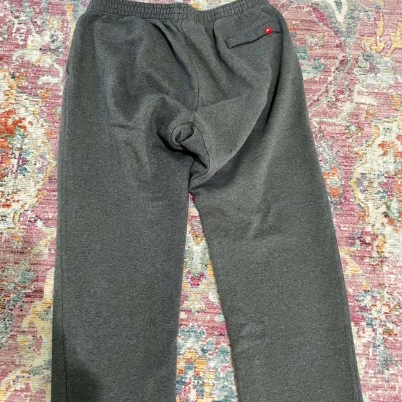 EUC Nike Air sweatpants size XL - Picture 2 of 6